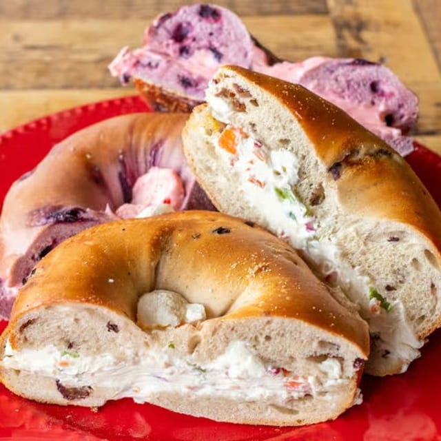 Bagel with Cream Cheese (Regular).